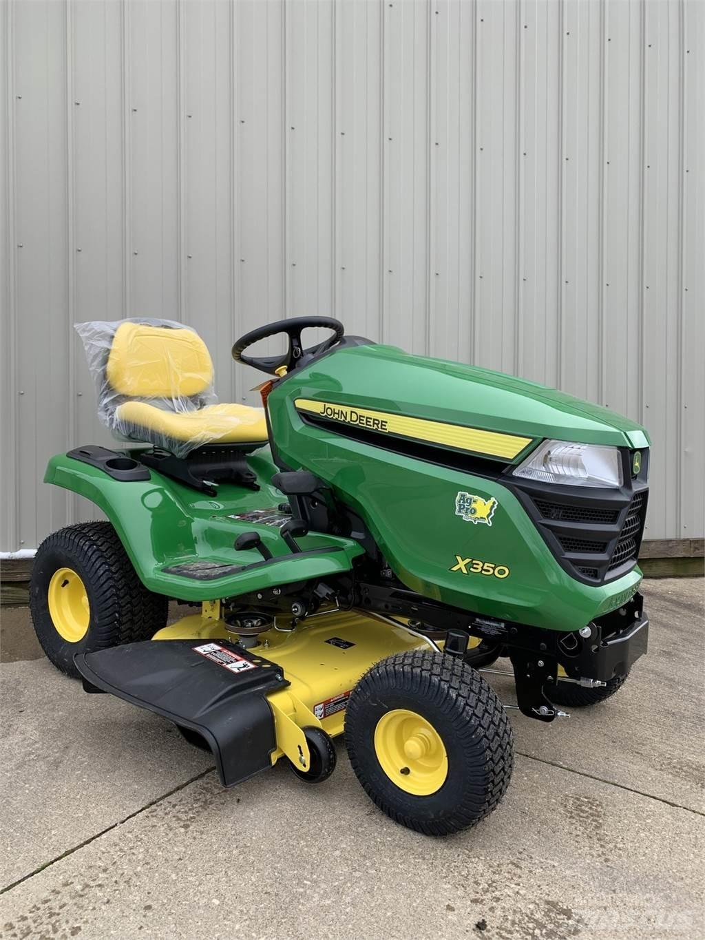 John Deere X350 جرارات مدمجة