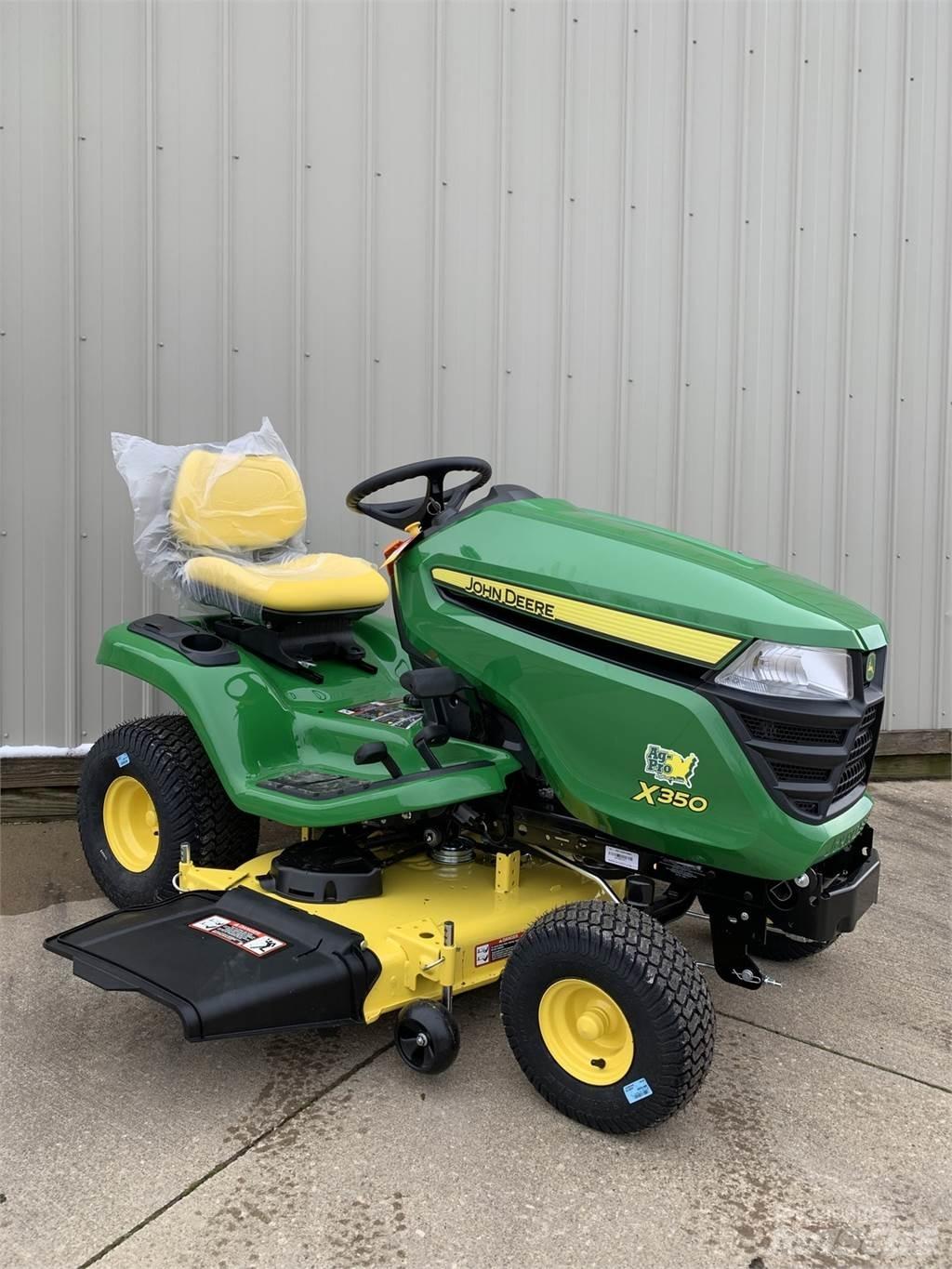 John Deere X350 جرارات مدمجة