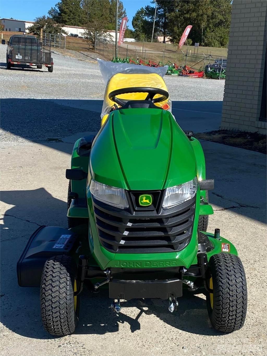 John Deere X350 جرارات مدمجة