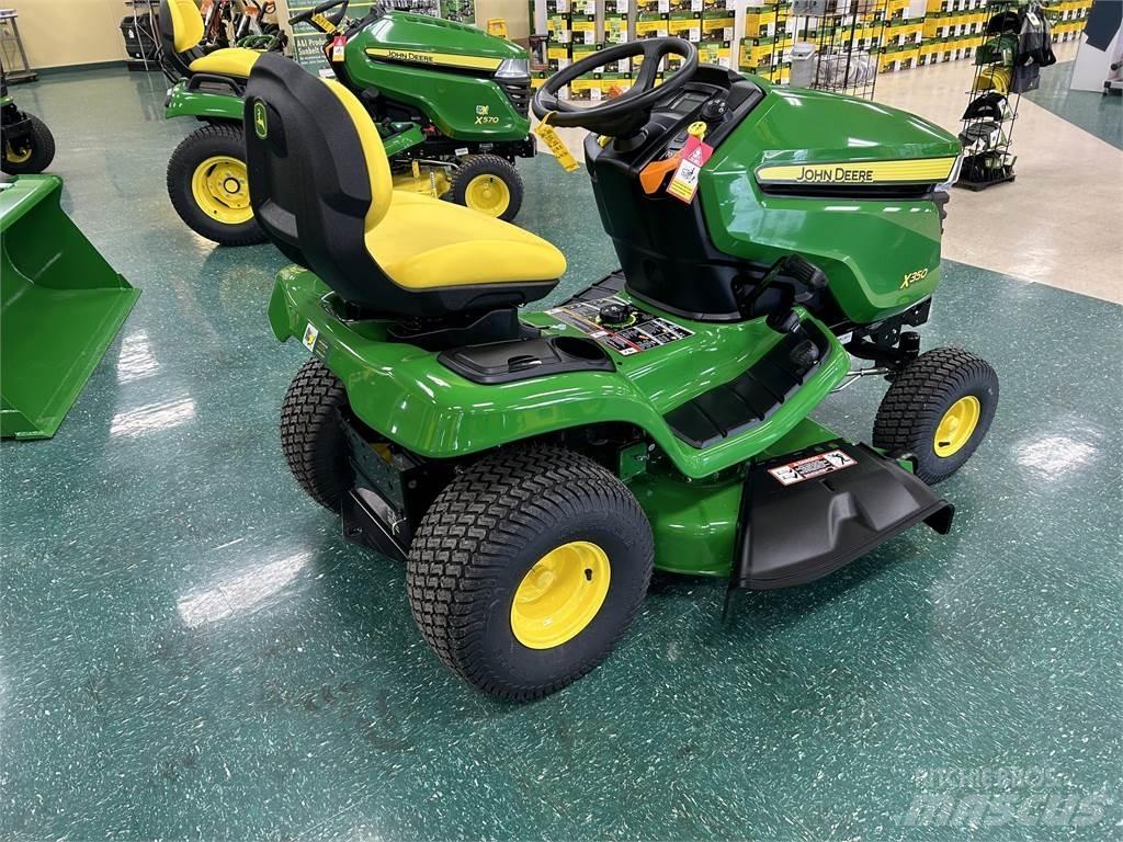 John Deere X350 جرارات مدمجة
