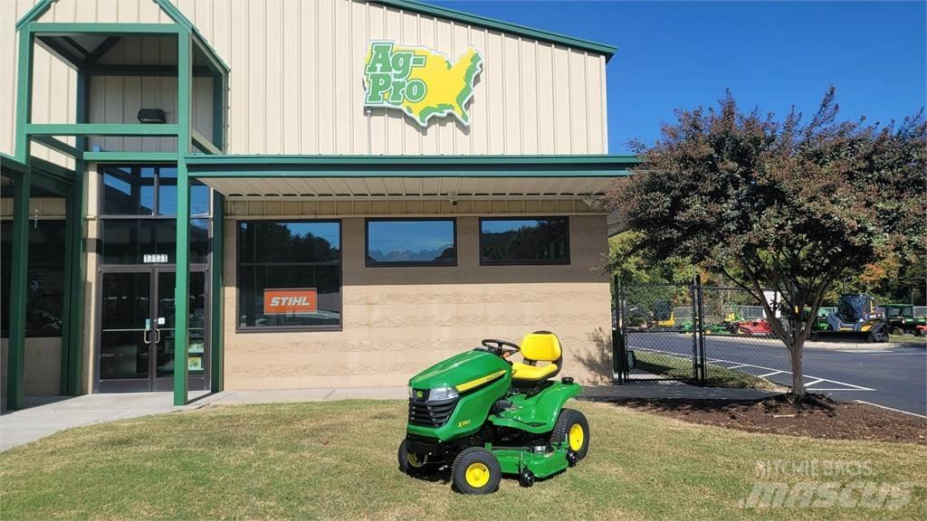 John Deere X350 جرارات مدمجة