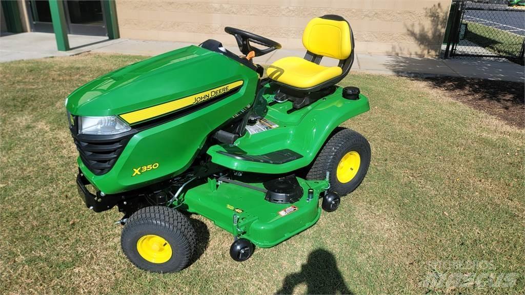 John Deere X350 جرارات مدمجة