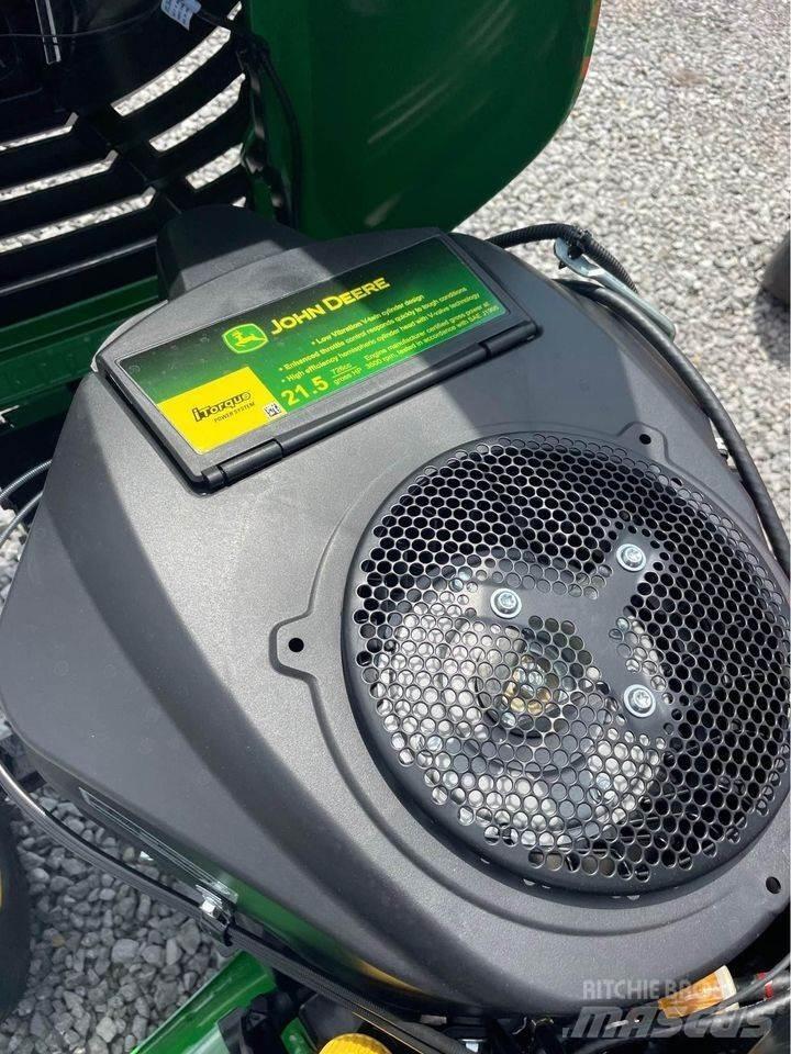 John Deere X350 جرارات مدمجة