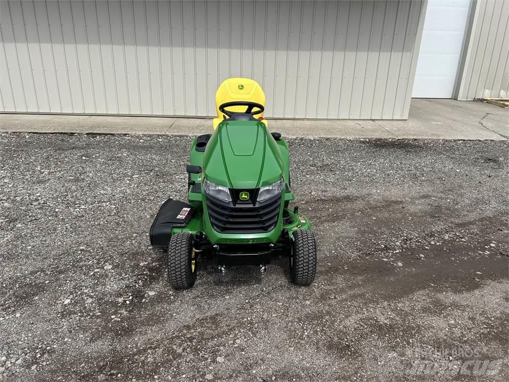 John Deere X370 جرارات مدمجة