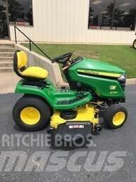 John Deere X380 جرارات مدمجة