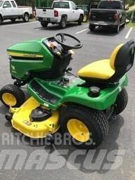 John Deere X380 جرارات مدمجة