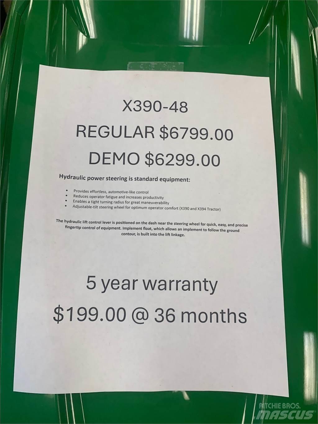 John Deere X390 جرارات مدمجة