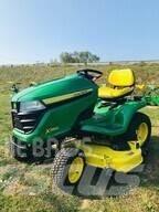 John Deere X390 جرارات مدمجة