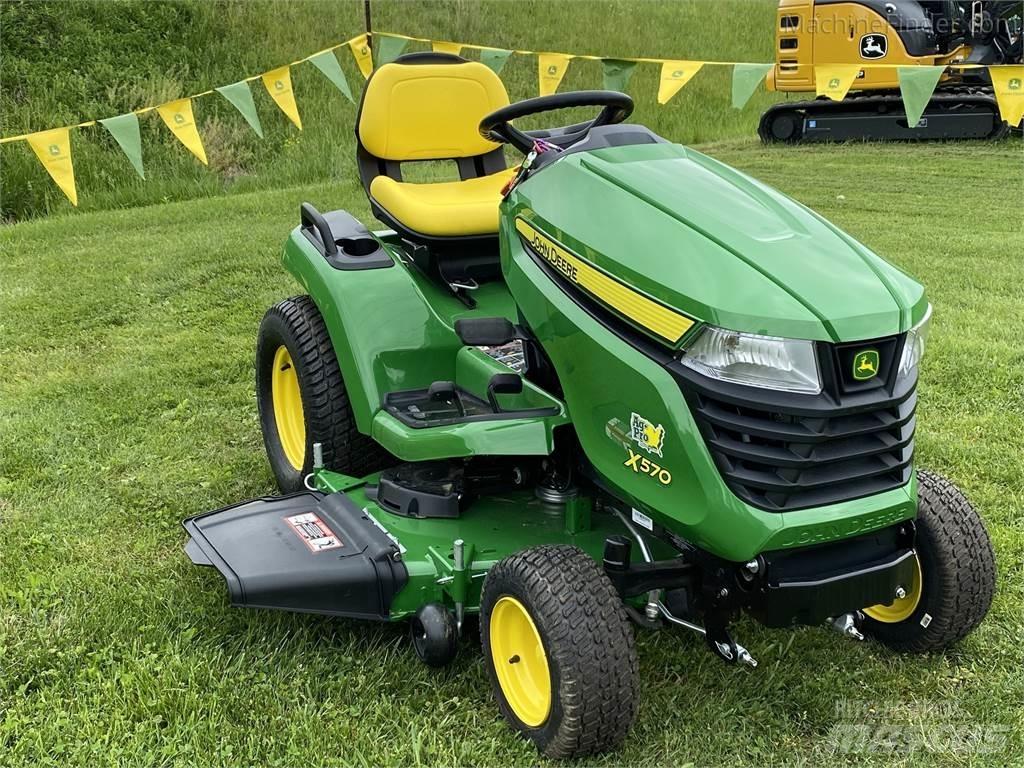 John Deere x570 جرارات مدمجة