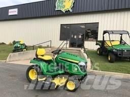 John Deere X570 جرارات مدمجة