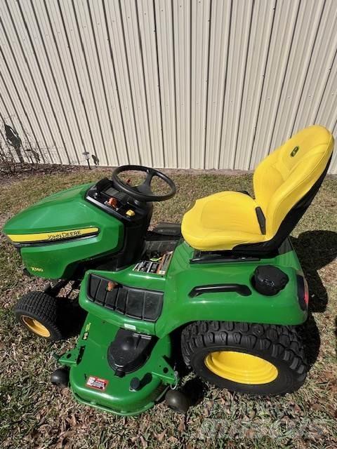 John Deere X580 جرارات مدمجة