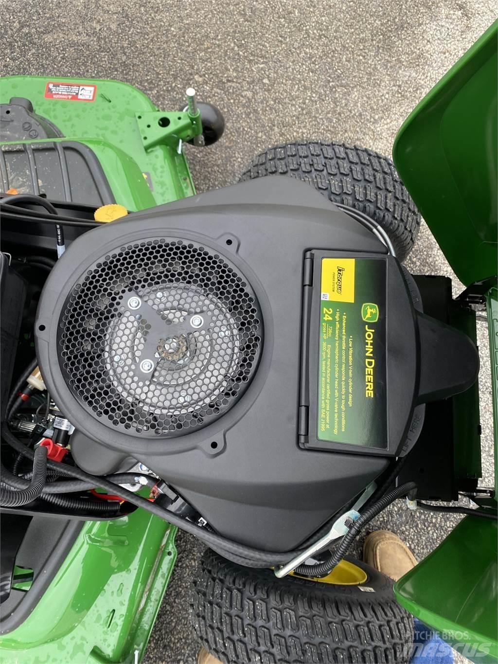 John Deere X580 جرارات مدمجة