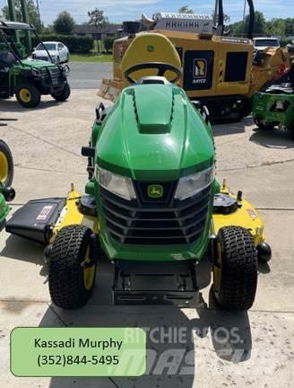 John Deere X580 جرارات مدمجة