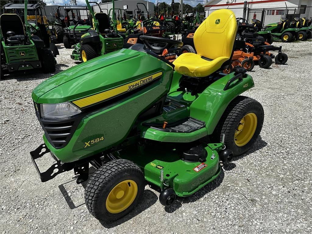 John Deere X584 جرارات مدمجة
