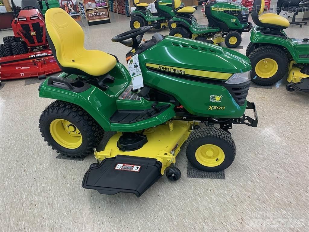 John Deere X590 جرارات مدمجة