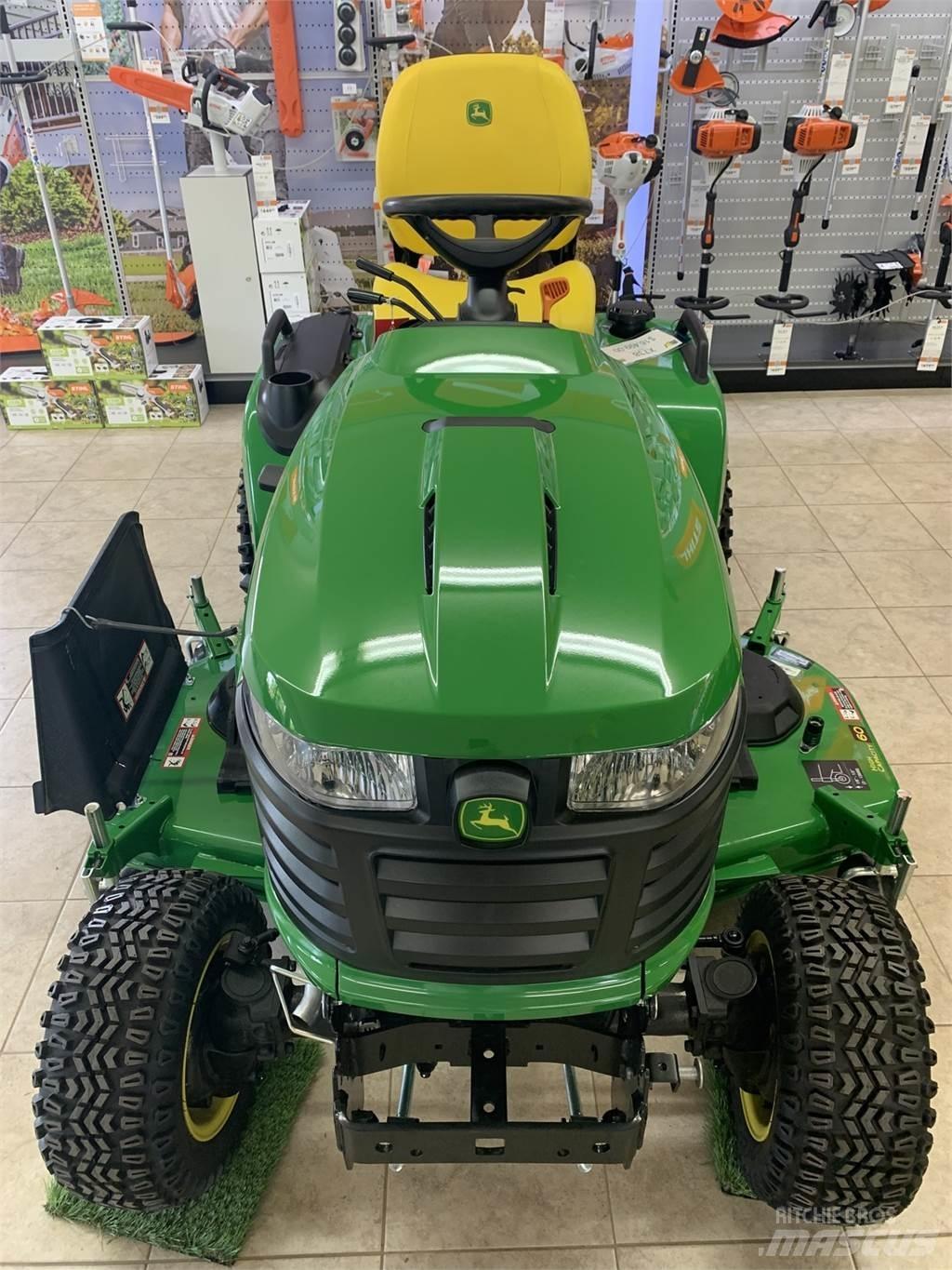 John Deere X738 جرارات مدمجة