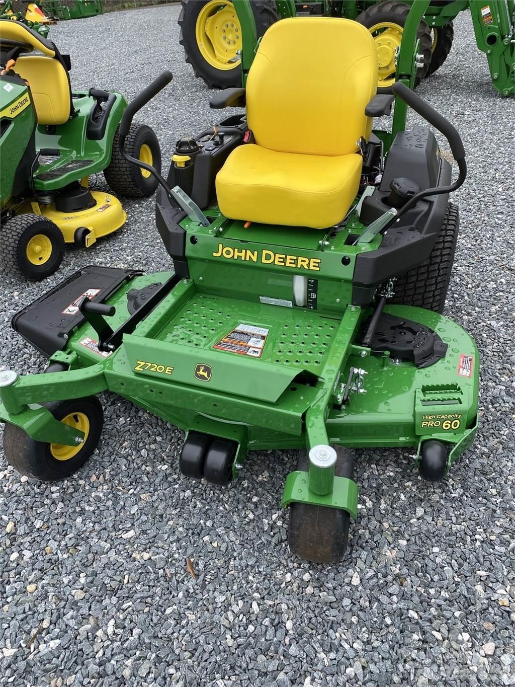 John Deere Z720E صفر محولا الدوران
