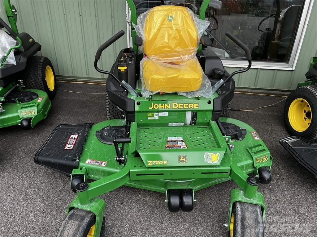 John Deere Z720E صفر محولا الدوران