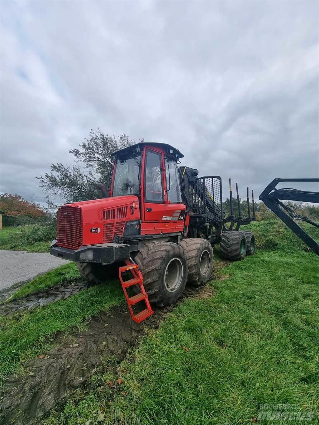 Komatsu 845 شاحنات