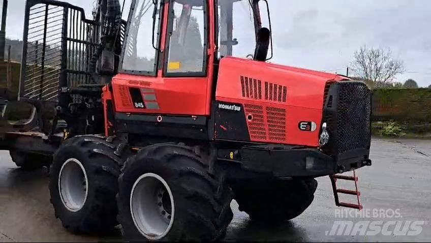 Komatsu 845 E 3 شاحنات