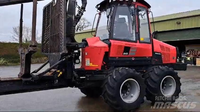Komatsu 845 E 3 شاحنات