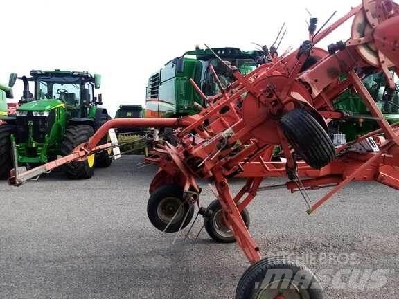 Kuhn GF 7702 مكابس وميبسات التبن