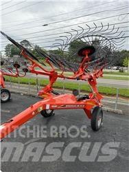 Kuhn SR110 مكابس وميبسات التبن