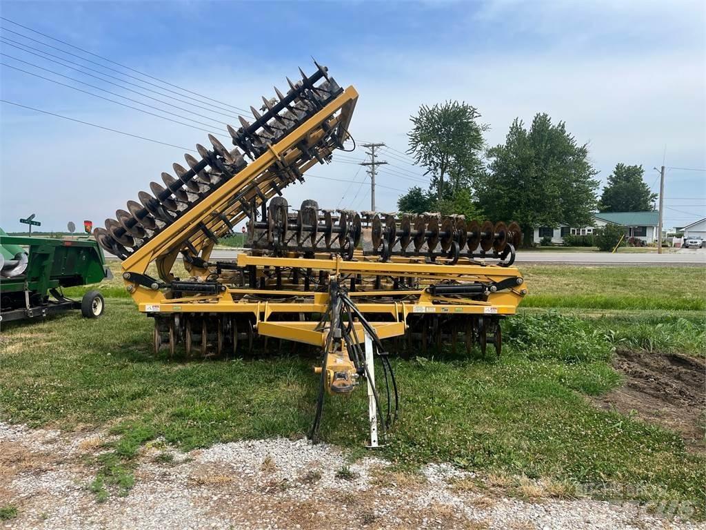 Landoll 876-40 ماكينات وملحقات زراعة أخرى