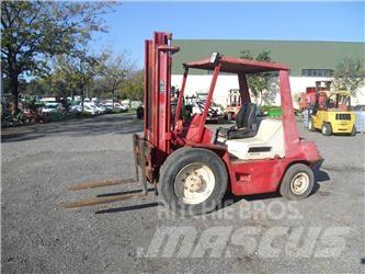 Manitou MCE25H شاحنات ذات رافعات شوكية - أخرى