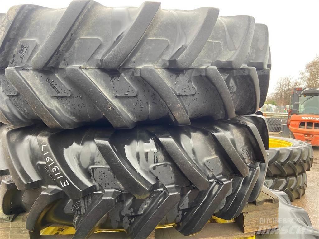 Row Crop Wheels الإطارات والعجلات والحافات