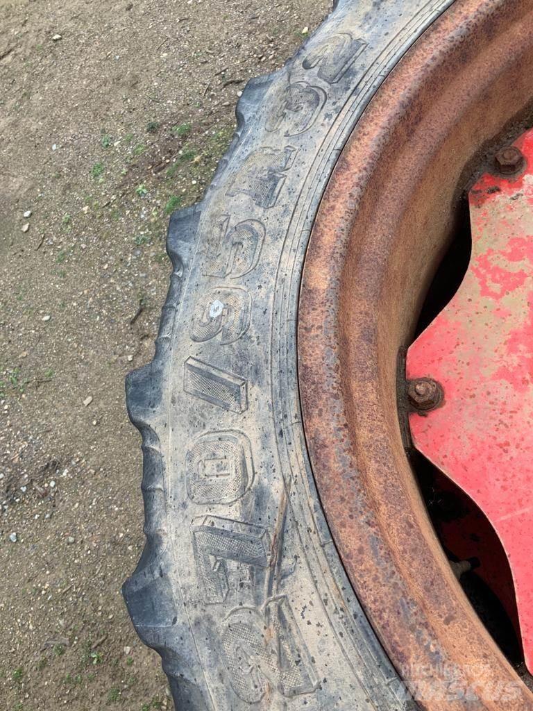  Row Crop Wheels الإطارات والعجلات والحافات