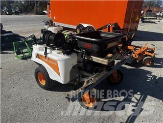 Scag TURF STORM معدات فرد المواد المعدنية