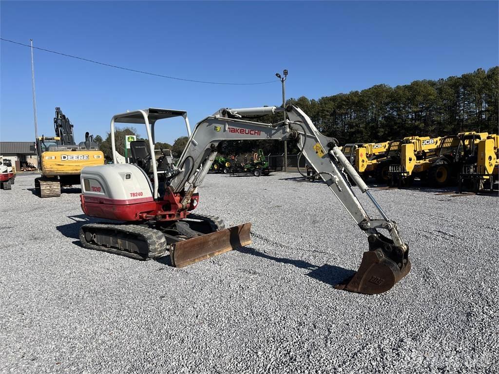 Takeuchi TB240 حفارات صغيرة أقل من 7 طن (حفارات صغيرة)