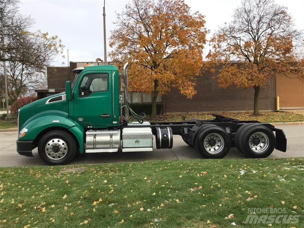 Kenworth T680 وحدات الجر