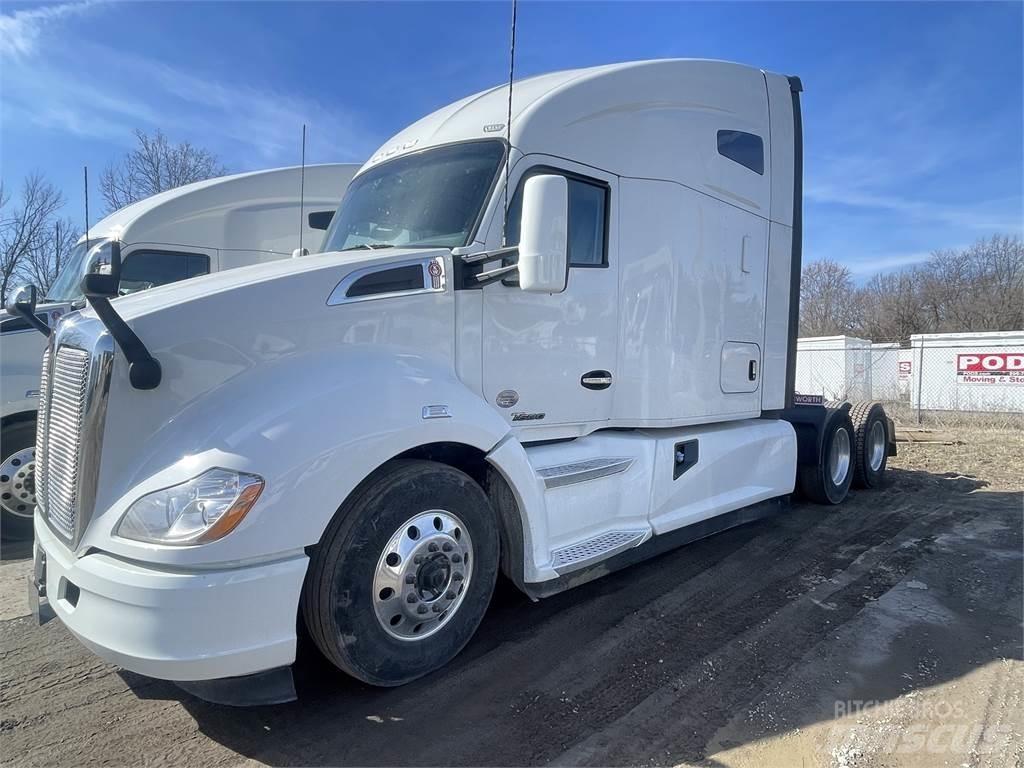 Kenworth T680 وحدات الجر