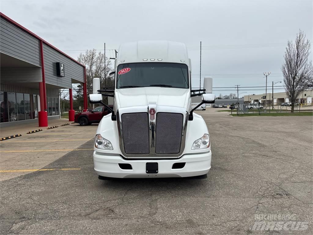 Kenworth T680 وحدات الجر