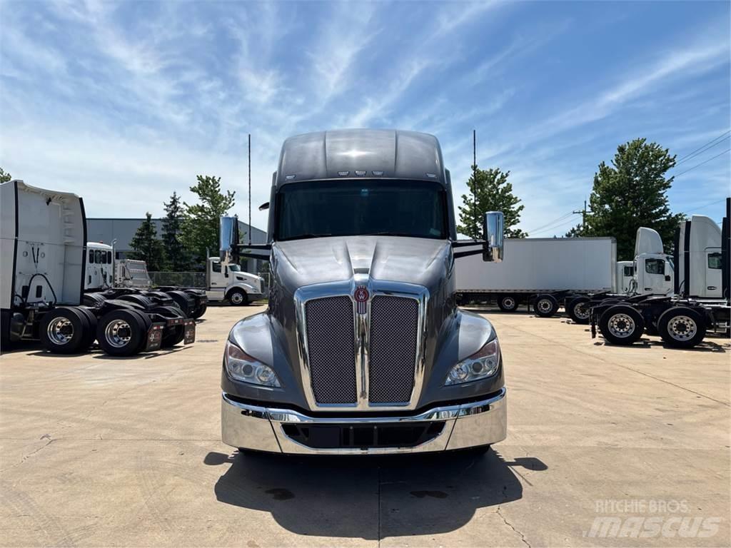 Kenworth T680 وحدات الجر
