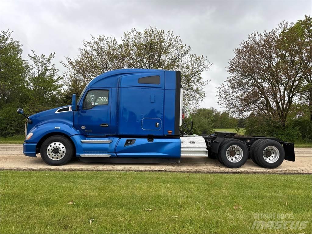 Kenworth T680 وحدات الجر