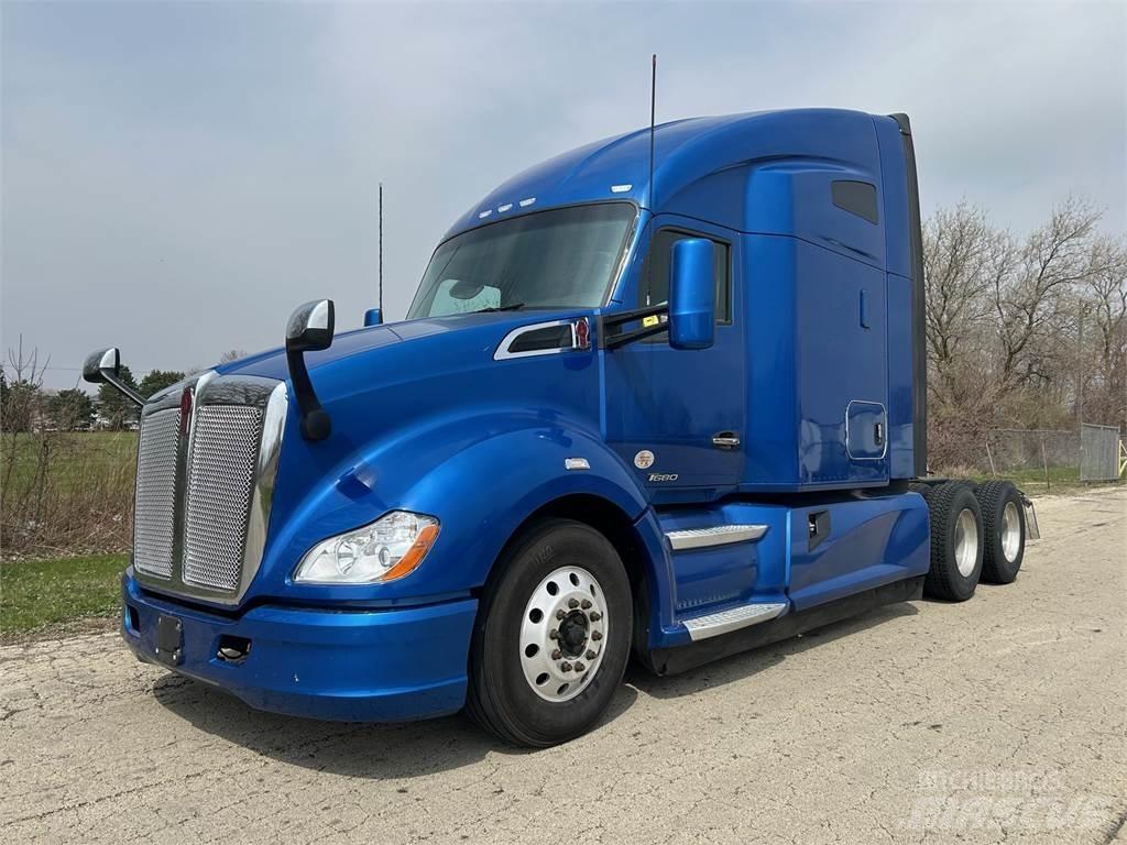 Kenworth T680 وحدات الجر