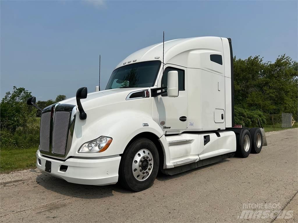 Kenworth T680 وحدات الجر