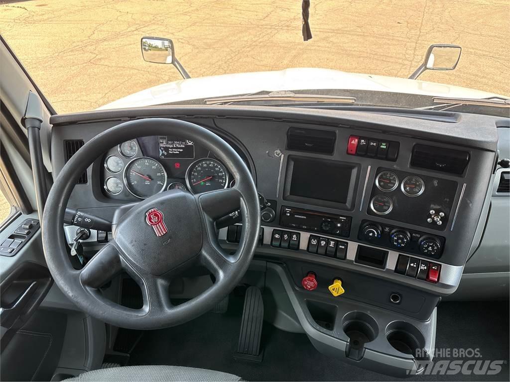 Kenworth T680 وحدات الجر