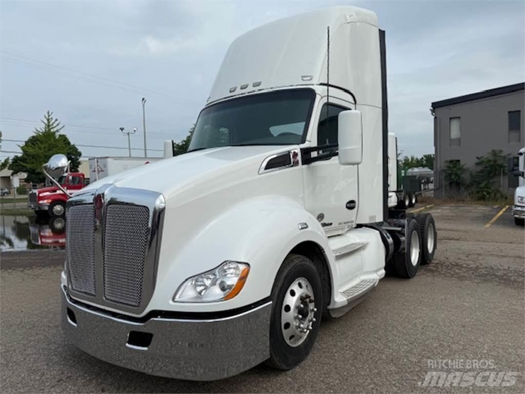 Kenworth T680 وحدات الجر
