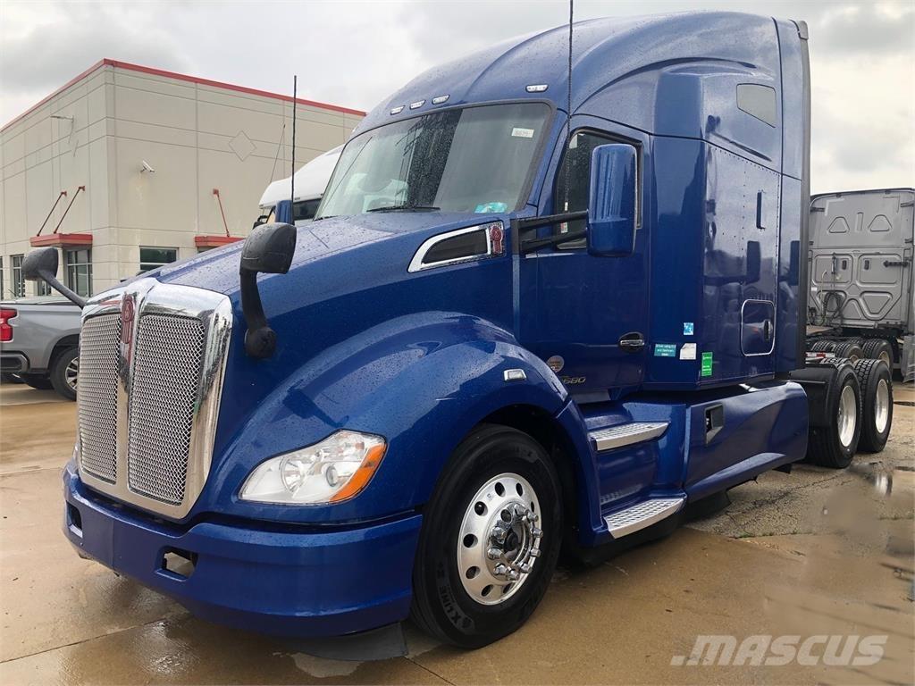 Kenworth T680 شاحنات أخرى