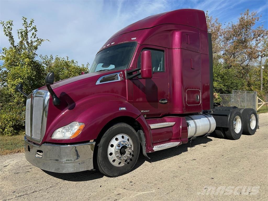 Kenworth T680 شاحنات أخرى