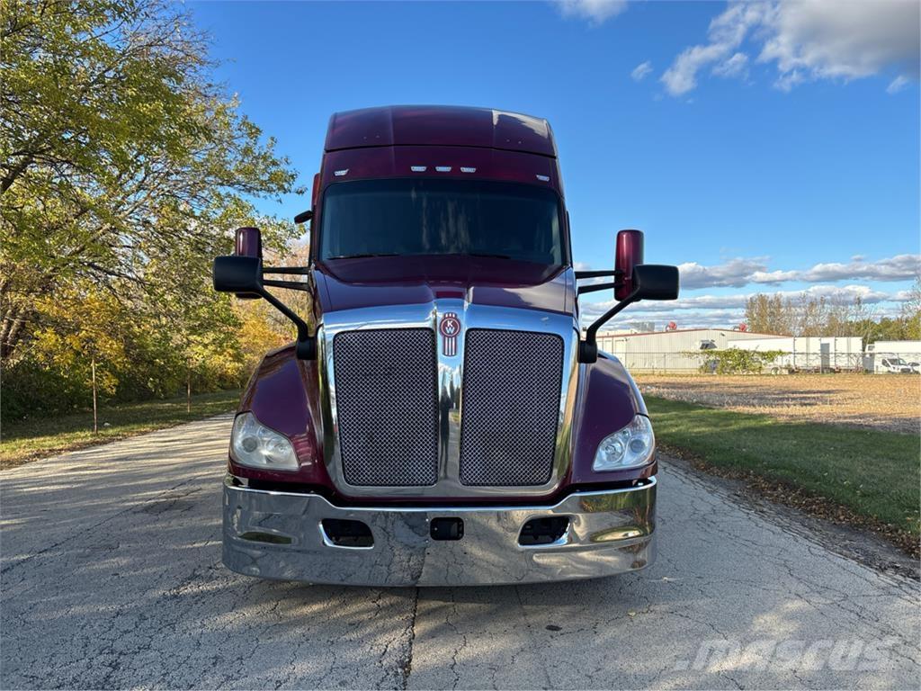 Kenworth T680 شاحنات أخرى