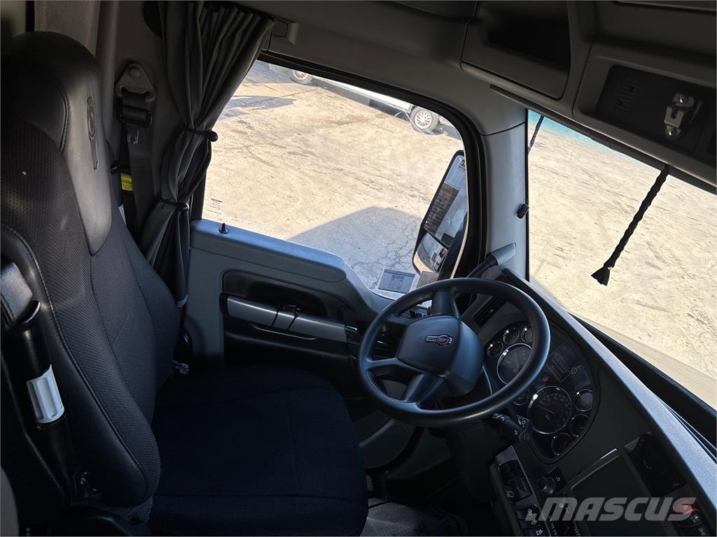 Kenworth T680 وحدات الجر