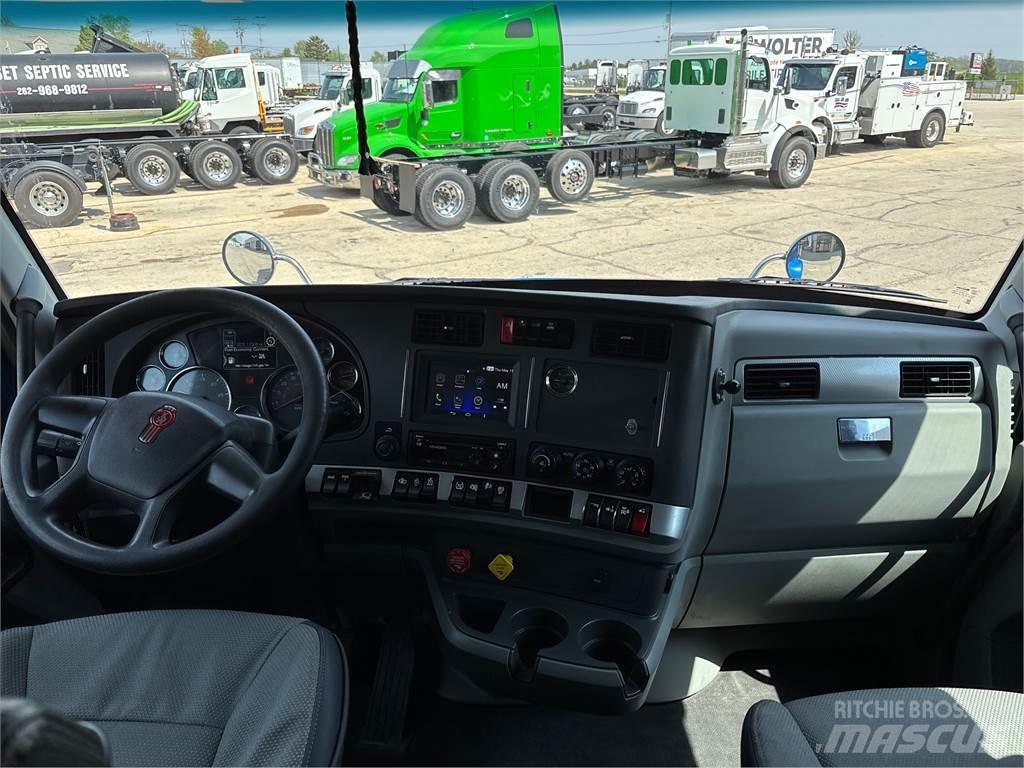 Kenworth T880 وحدات الجر