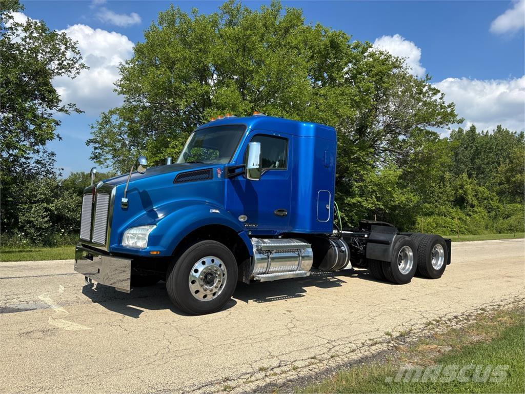 Kenworth T880 شاحنات أخرى