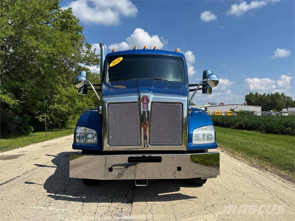 Kenworth T880 شاحنات أخرى