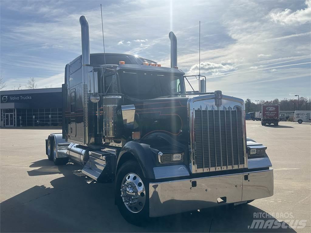 Kenworth W900 وحدات الجر